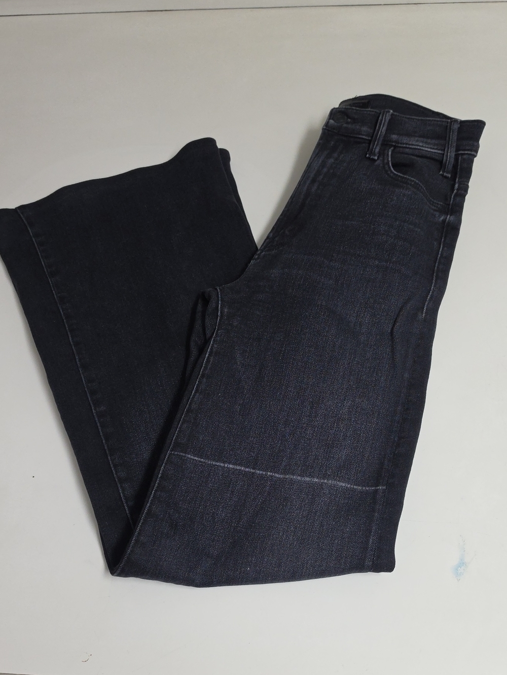 MOTHERThe Hustler Roller Sneak high-rise wide-leg jean